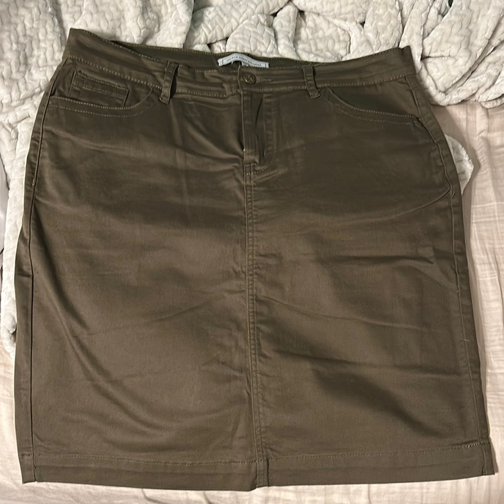 Classic olive green Women's Skirt